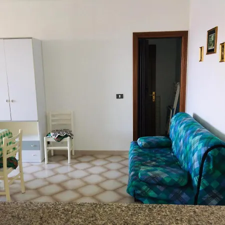 Apartment Iii *