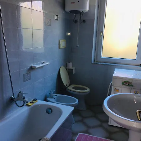 Apartment Iii *